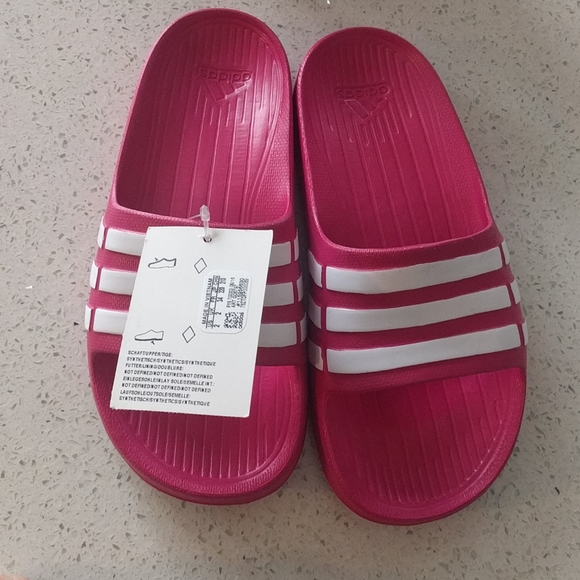 adidas slippers white